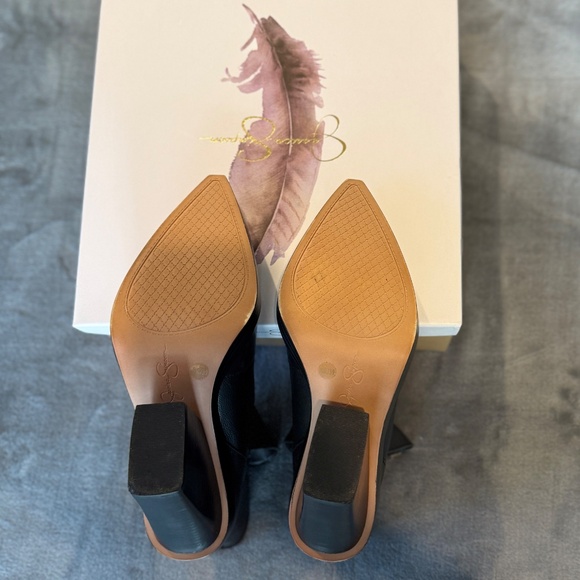 Leeshi Western bootie by Jessica Simpson, Black leather, Size 8 - Picture 6 of 7